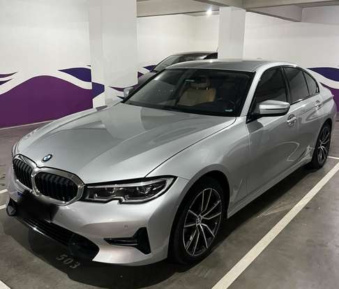 BMW-320i-2019