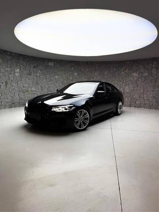 BMW M5 4.4 V8 TWIN POWER M XDRIVE STEPTRONIC