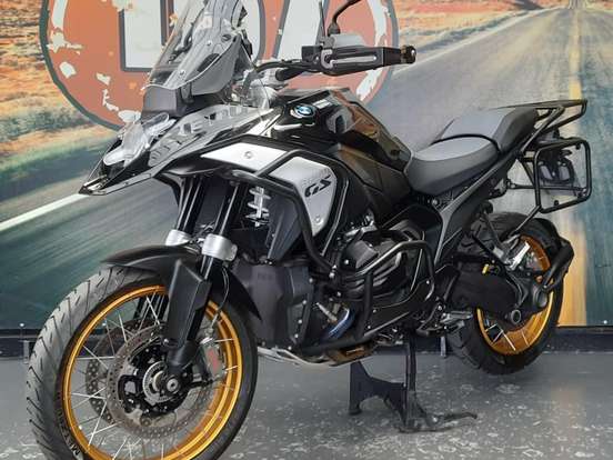 BMW-R 1300 GS TRIPLE BLACK BMW-R 1300 GS TRIPLE BLACK-2024