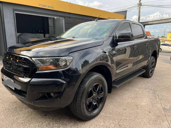 FORD RANGER 2.2 XLS 4X4 CD 16V DIESEL 4P AUTOMÁTICO