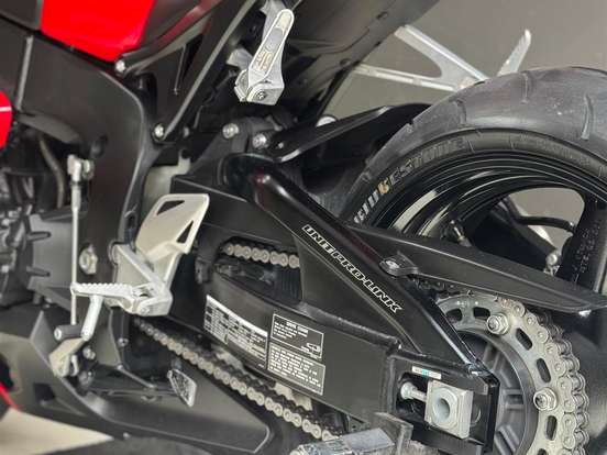 HONDA-CBR 1000RR FIREBLADE HONDA-CBR 1000RR FIREBLADE-2008