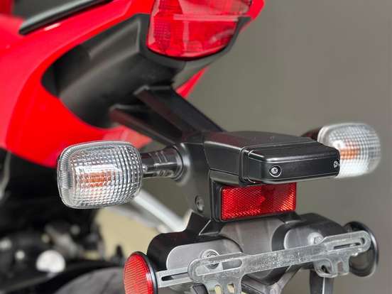 HONDA-CBR 1000RR FIREBLADE HONDA-CBR 1000RR FIREBLADE-2008