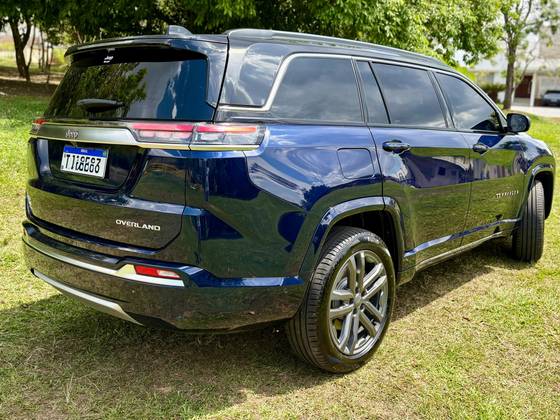 JEEP COMMANDER 2.2 TURBO DIESEL OVERLAND AT9