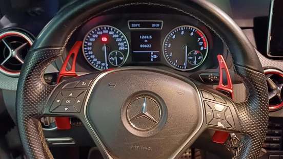 MERCEDES-BENZ-B 200-2012