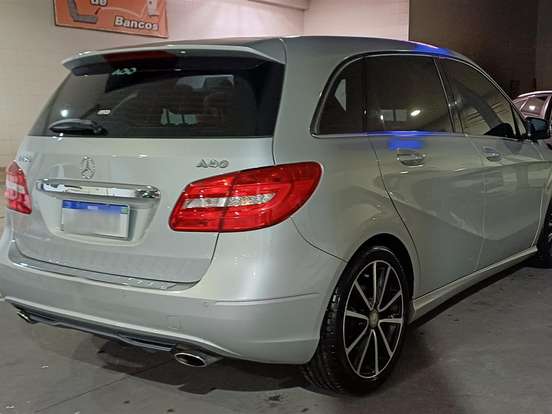 MERCEDES-BENZ-B 200-1.6 SPORT TURBO GASOLINA 4P AUTOMÁTICO MERCEDES-BENZ-B 200-2012