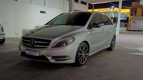 MERCEDES-BENZ-B 200-2012