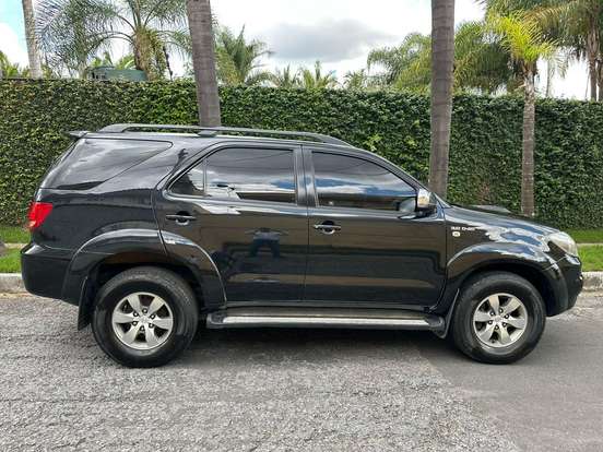 TOYOTA-HILUX SW4-3.0 SRV 4X4 16V TURBO INTERCOOLER DIESEL 4P AUTOMÁTICO TOYOTA-HILUX SW4-2008