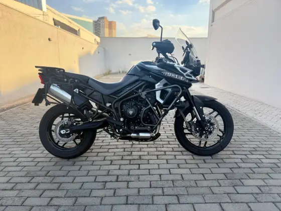 TRIUMPH TIGER 800 XRX 