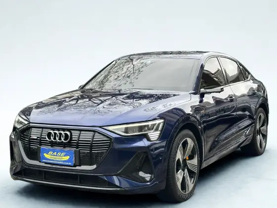 AUDI E-TRON ELÉTRICO SPORTBACK PERFORMANCE BLACK QUATTRO