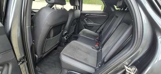 AUDI-Q3-2022