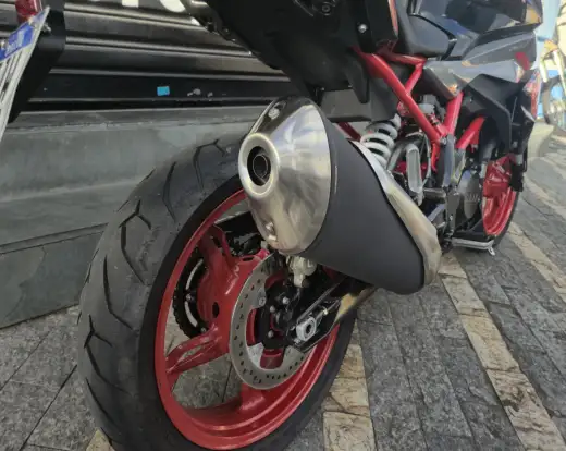 BMW-G 310 R-2024
