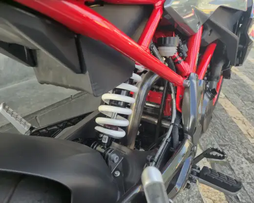 BMW-G 310 R-2024