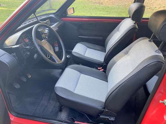 FIAT-UNO-1.0 MILLE ELETRONIC 8V GASOLINA 2P MANUAL FIAT-UNO-1993
