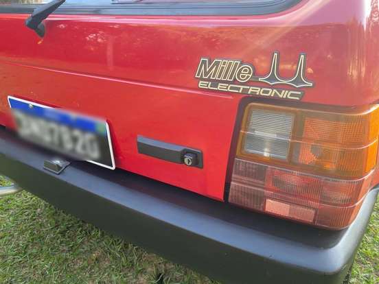 FIAT-UNO-1.0 MILLE ELETRONIC 8V GASOLINA 2P MANUAL FIAT-UNO-1993