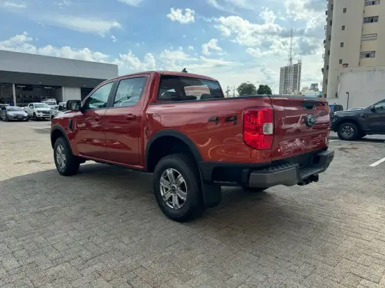 FORD-RANGER-2.0 TURBO DIESEL CD XLS 4X4 AUTOMÁTICO FORD-RANGER-2024