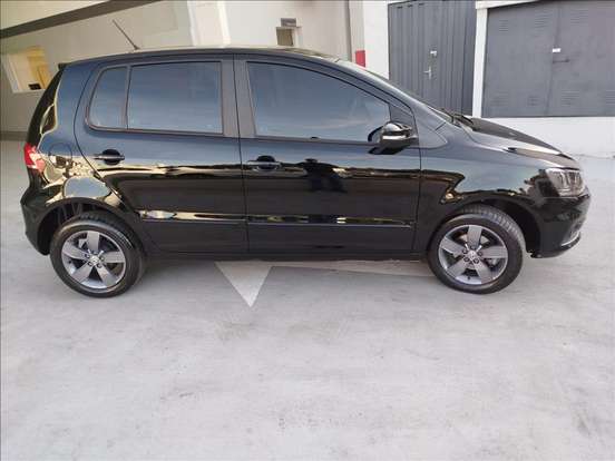 VOLKSWAGEN-FOX-2020