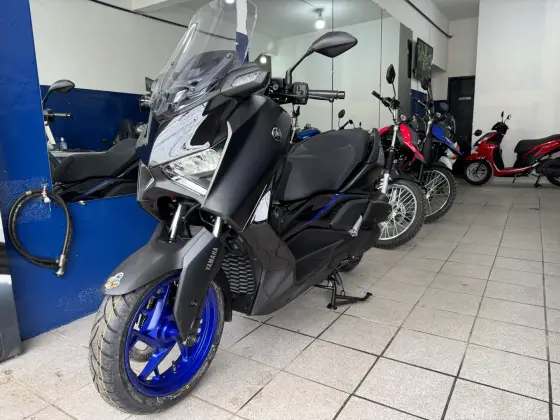 YAMAHA XMAX 300 CONNECTED ABS 