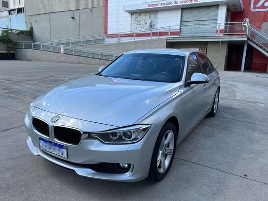 BMW-320i-2013
