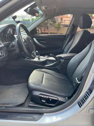 BMW-320i-2013