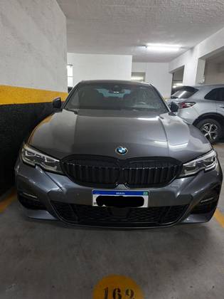 BMW 320i 2.0 16V TURBO GASOLINA M SPORT AUTOMÁTICO