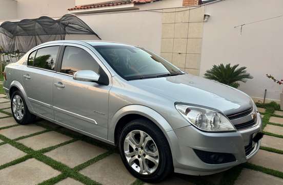 CHEVROLET-VECTRA-2011