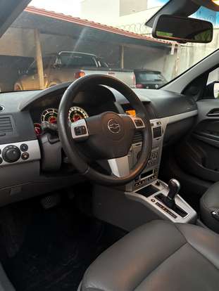 CHEVROLET-VECTRA-2011