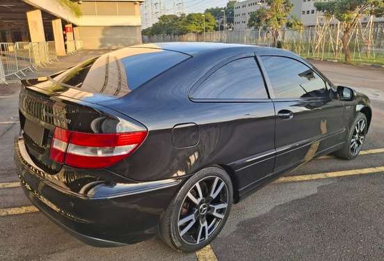 MERCEDES-BENZ-CLC 200 K-2009