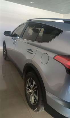 TOYOTA-RAV4-2018