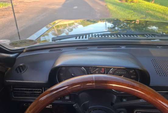 VOLKSWAGEN-PASSAT-1980