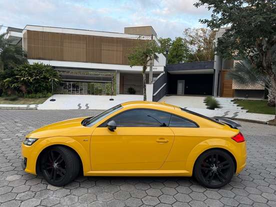 AUDI-TT-2015
