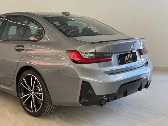 BMW-330e-2.0 16V TURBO HÍBRIDO M SPORT AUTOMÁTICO BMW-330e-2024