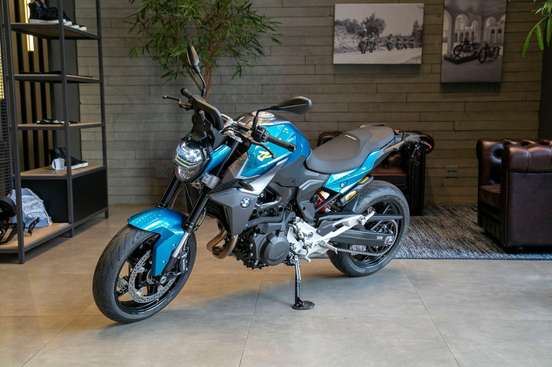 BMW-F 900 R SPORT PLUS-2025
