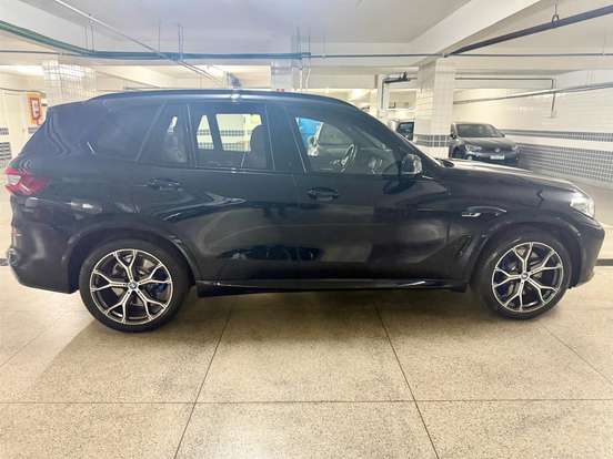BMW-X5-3.0 I6 TURBO HÍBRIDO XDRIVE45E M SPORT AUTOMÁTICO BMW-X5-2022