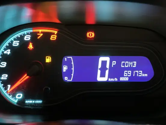 CHEVROLET-ONIX-2016