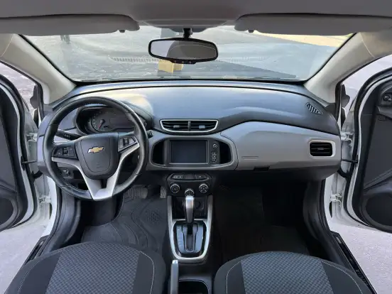 CHEVROLET-ONIX-2016