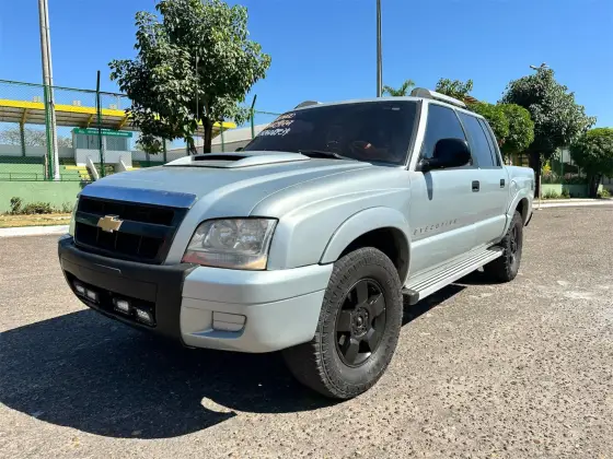 CHEVROLET S10 2.4 MPFI EXECUTIVE 4X2 CD 8V FLEX 4P MANUAL CHEVROLET S10 2.4 MPFI EXECUTIVE 4X2 CD 8V FLEX 4P MANUAL
