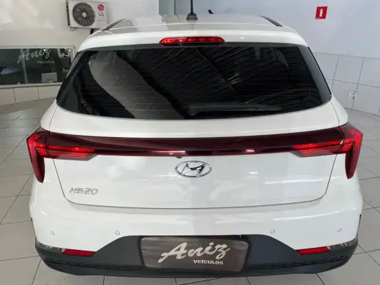 HYUNDAI-HB20-2023