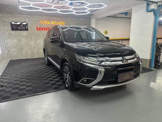 MITSUBISHI OUTLANDER 2.2 4X4 16V DIESEL 4P AUTOMÁTICO