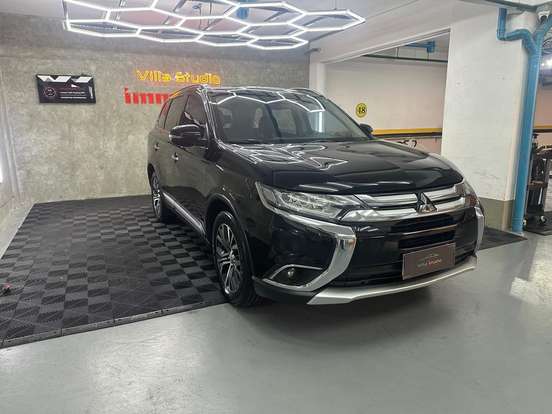 MITSUBISHI-OUTLANDER-2015