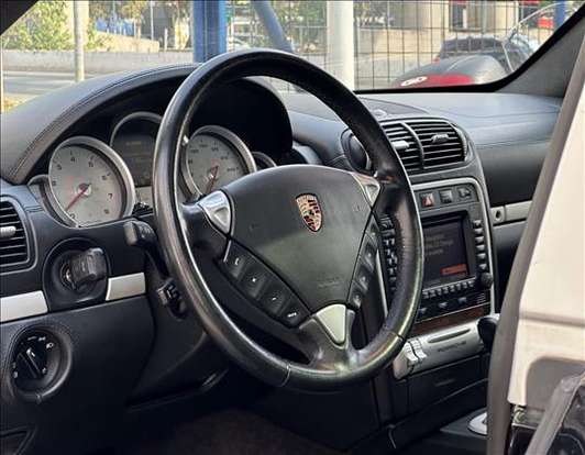 PORSCHE-CAYENNE-2008