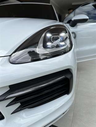 PORSCHE-CAYENNE-2020