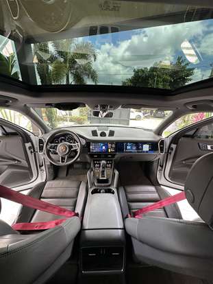 PORSCHE-CAYENNE-2020