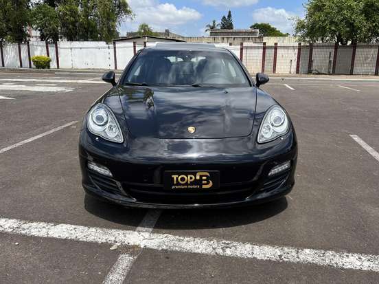 PORSCHE-PANAMERA-2011