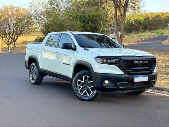 RAM RAMPAGE 2.0 TURBO DIESEL REBEL 4X4 AUTOMÁTICO