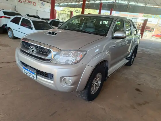 TOYOTA HILUX 3.0 SRV 4X4 CD 16V TURBO INTERCOOLER DIESEL 4P AUTOMÁTICO