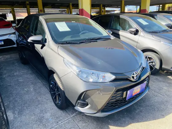 TOYOTA YARIS 1.5 16V FLEX SEDAN XL MULTIDRIVE TOYOTA YARIS 1.5 16V FLEX SEDAN XL MULTIDRIVE