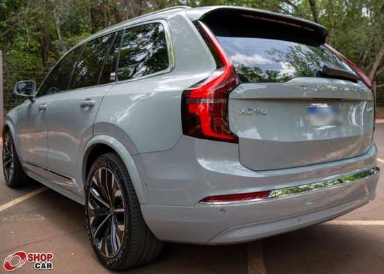 VOLVO-XC90-2025