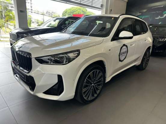 BMW-X1-2025