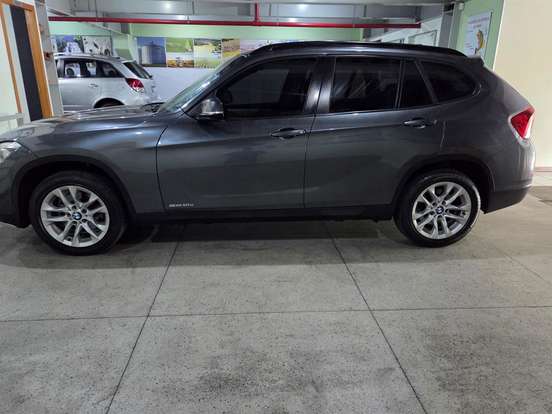 BMW-X1-2.0 16V TURBO ACTIVEFLEX SDRIVE20I X-LINE 4P AUTOMÁTICO BMW-X1-2014