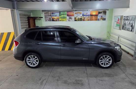 BMW-X1-2014